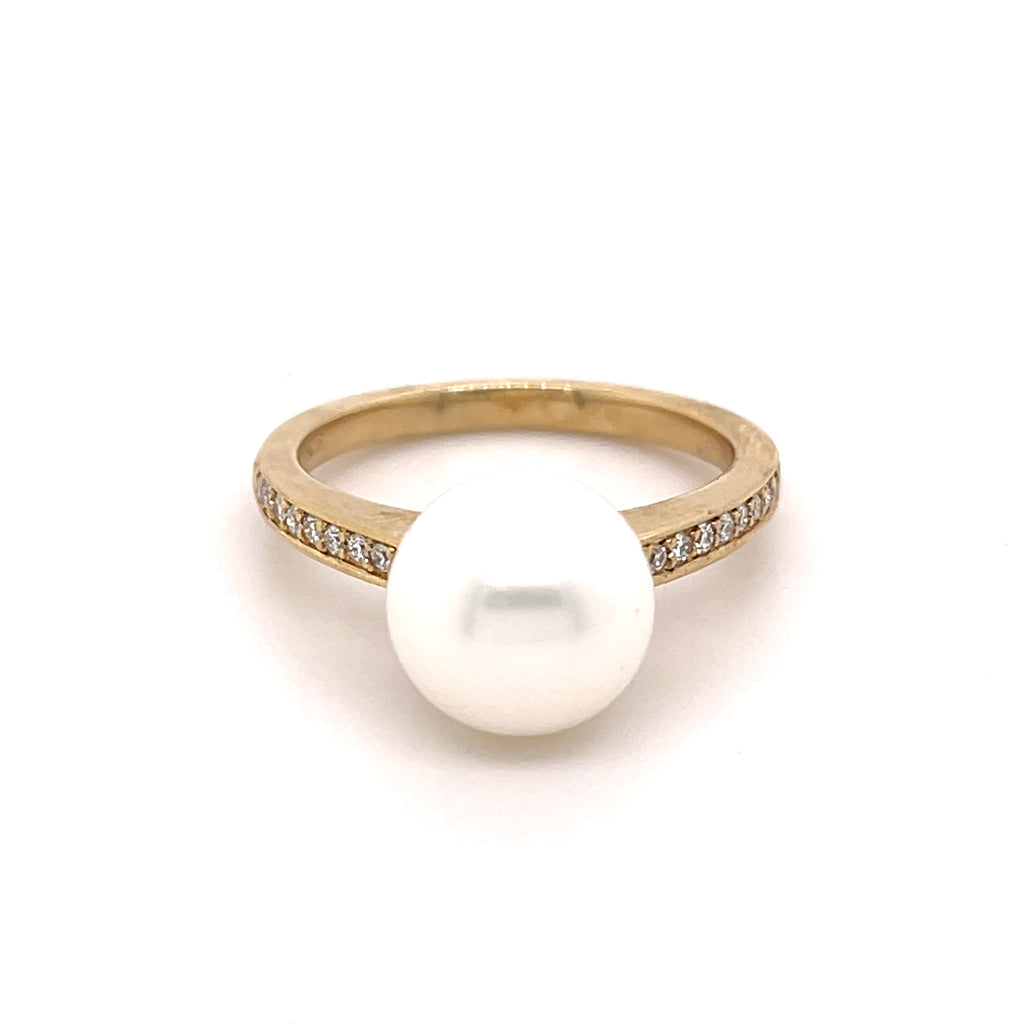 Rita Pearl Ring