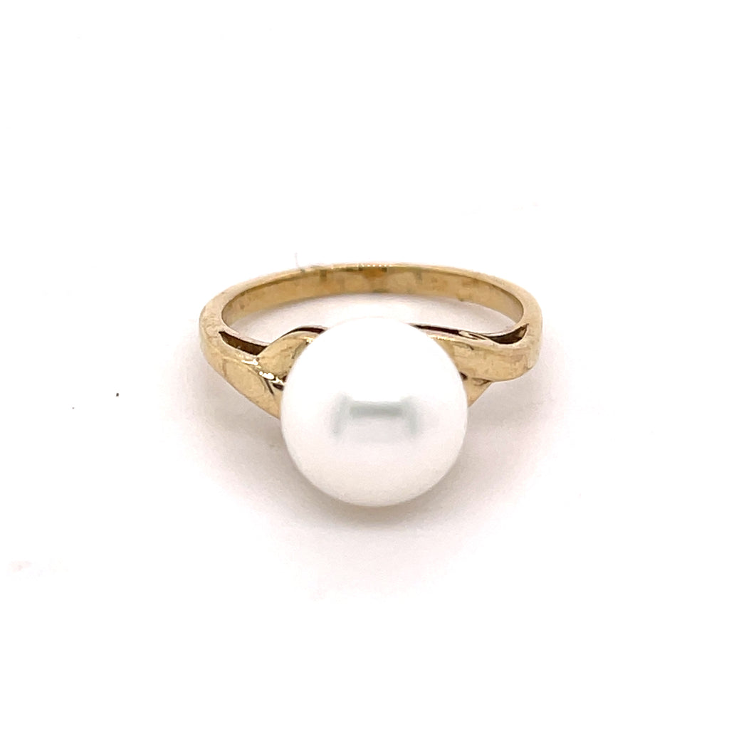 Farida Pearl Ring